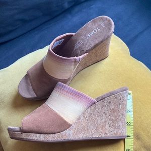 TOMS a very stylish pair of heeled sandals, new pair, never worn, 4 inch heels.